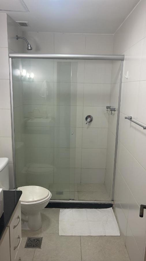 Flat Leblon: Oceanview Fitness & Daily Housekeeping *