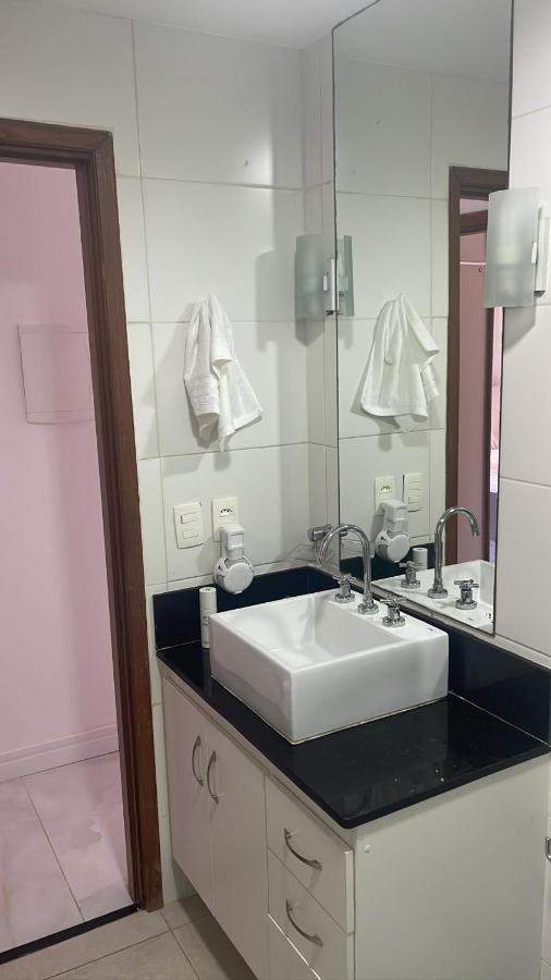 Flat Leblon: Oceanview Fitness & Daily Housekeeping Aparthotel
