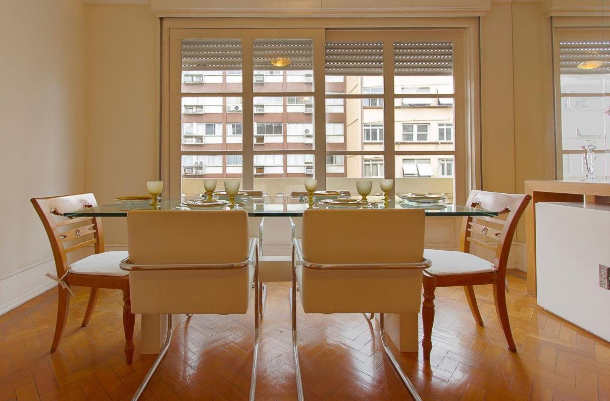 Apartamento Amplo, Exclusivo E Proximo Ao Mar De Copacabana *