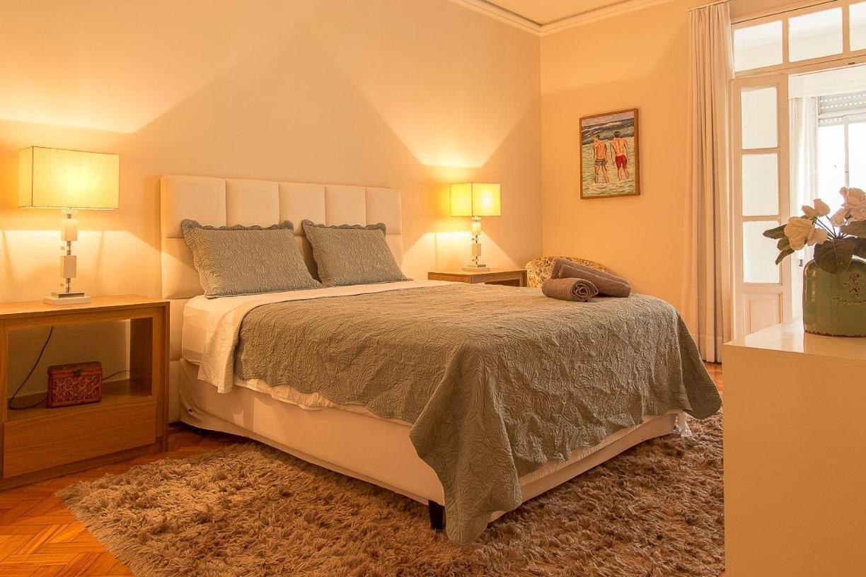 Apartamento Amplo, Exclusivo E Proximo Ao Mar De Copacabana *