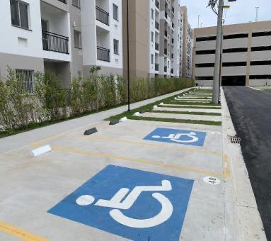 Exclusivo Moderno Em Frente Ao Shopping