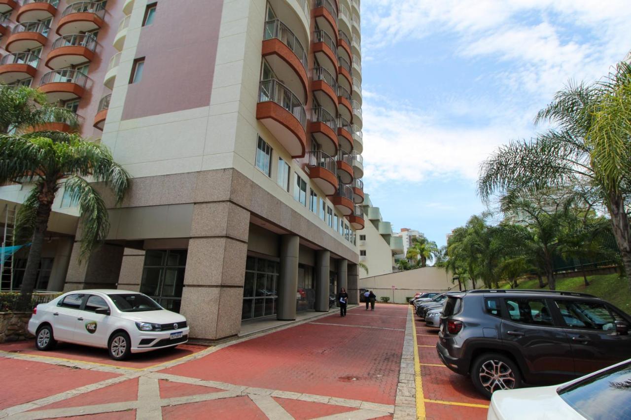 Flat na Barra da Tijuca.