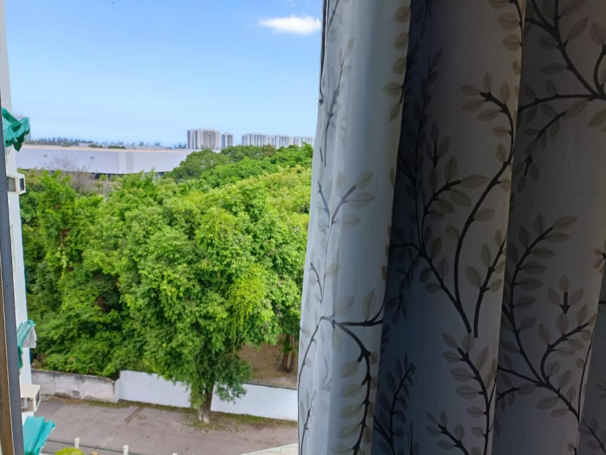 Apartamento Quarto Em Apartamento Em Frente Ao Riocentro E Próximo A Jeunesse Arena E Vila Olímpica