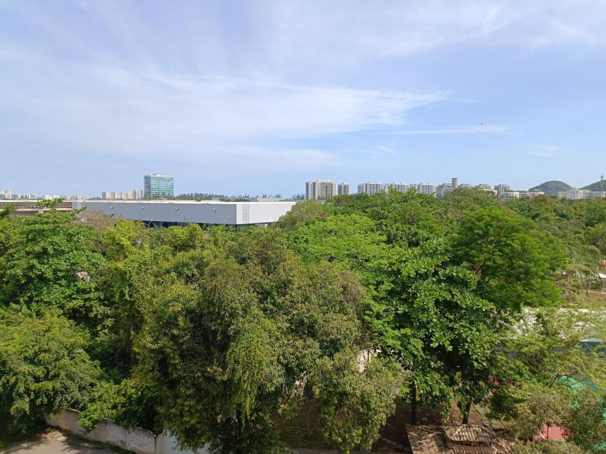 Apartamento Quarto Em Apartamento Em Frente Ao Riocentro E Próximo A Jeunesse Arena E Vila Olímpica *