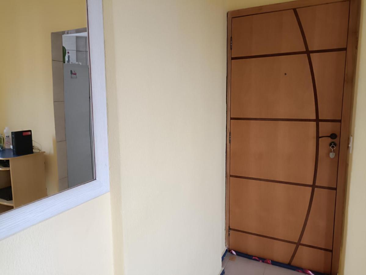 Quarto Em Apartamento Em Frente Ao Riocentro E Próximo A Jeunesse Arena E Vila Olímpica