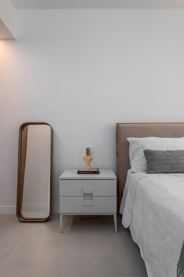 Agradavel Em Ipanema - 2 Completas - J303 Z2 Apartamento