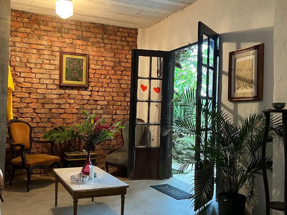 Casa de férias Amazing Forest House In The City! Private Guest - Double