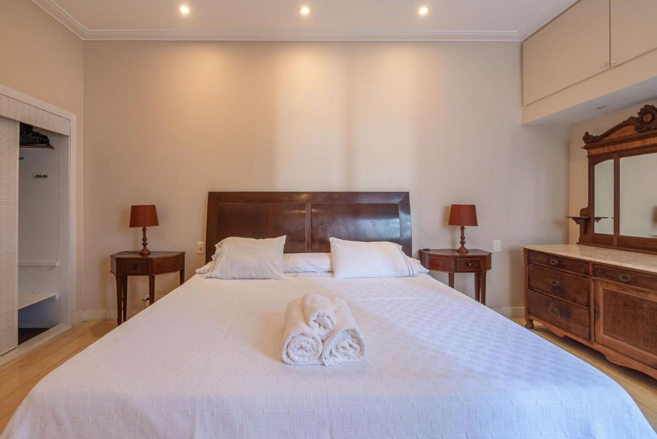 Apto Com Tv E Garagem Ao Lado Da Praia De Ipanema Apartamento *
