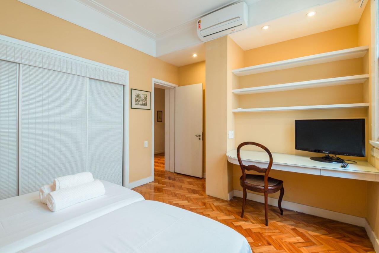 Apto Com Tv E Garagem Ao Lado Da Praia De Ipanema Apartamento *