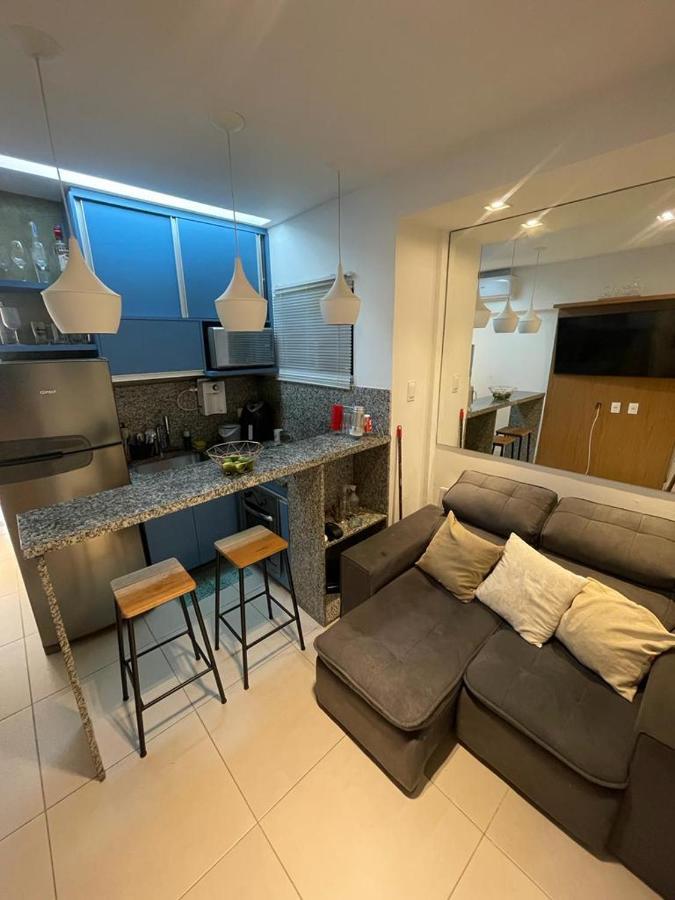 Lindo Apartamento Mobiliado, Uma Quadra Da Praia! *