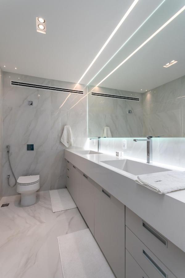 Apartamento Agradavel Em Ipanema - 2 Completas - J303 Z2 *