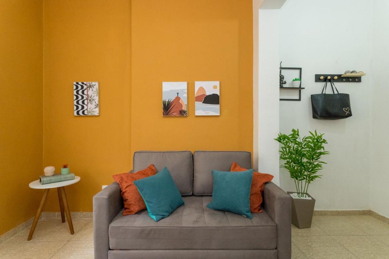 Apartment Copacabana Comfort: Beachside Retreat With Modern Amenities