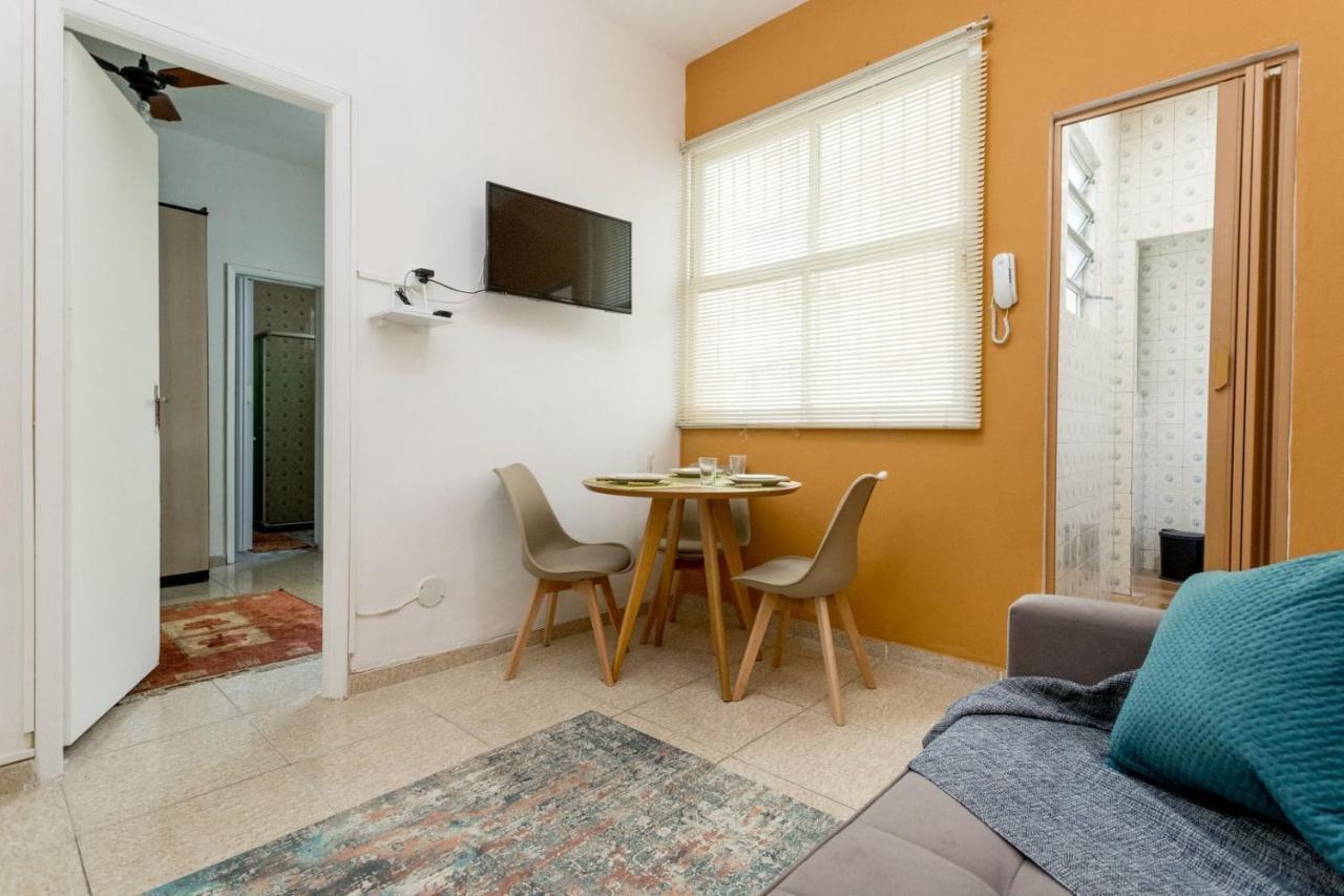 Apartment Copacabana Comfort: Beachside Retreat With Modern Amenities