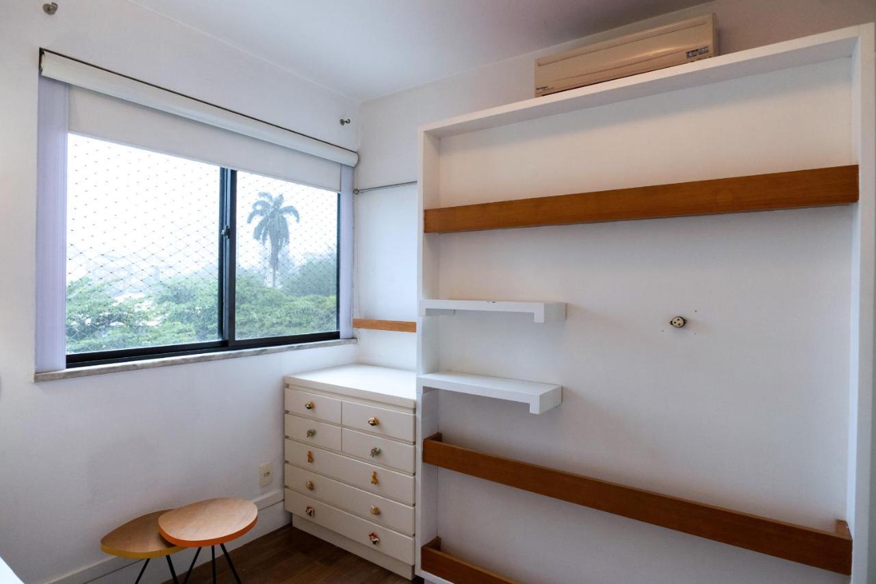 Conforto E Beleza No Leblon - Va202 Z1 * Rio de Janeiro
