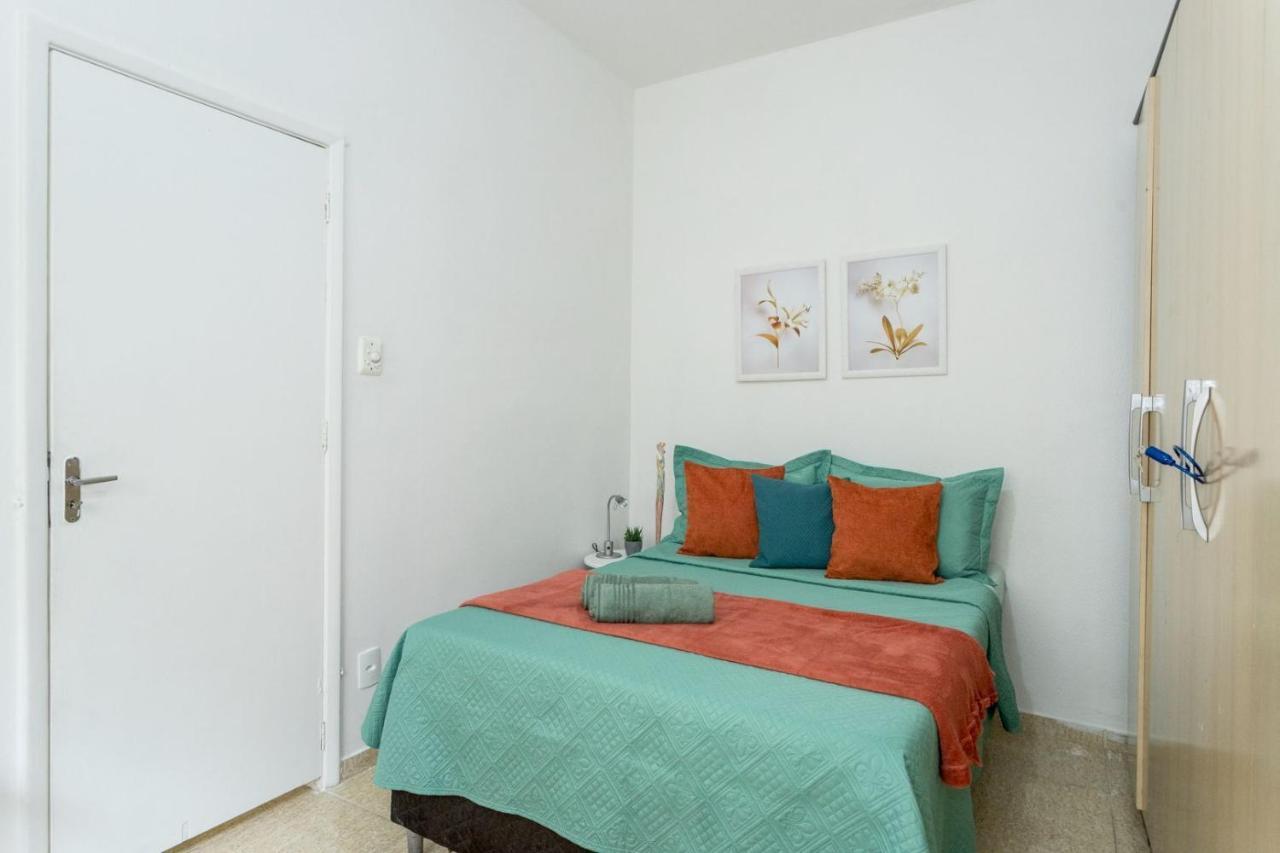 Copacabana Comfort: Beachside Retreat With Modern Amenities Apartment Rio de Janeiro