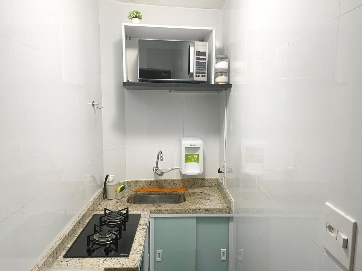 Estudio Com Lavanderia, Cobertura, Em Frente Ao Metro, Lapa, Aeroporto Sdu E 5 Minutos Do Consulado Americano Apartamento