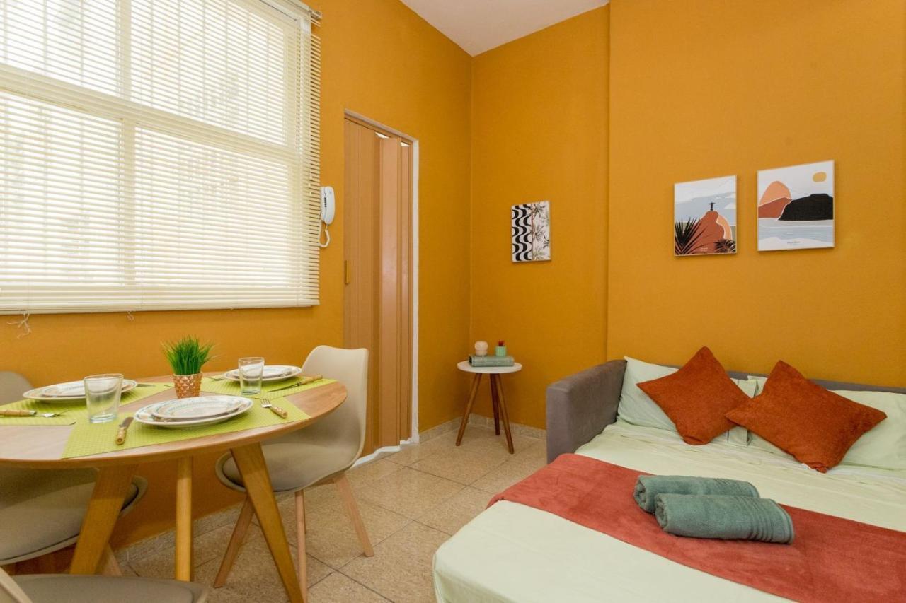 Apartment Copacabana Comfort: Beachside Retreat With Modern Amenities