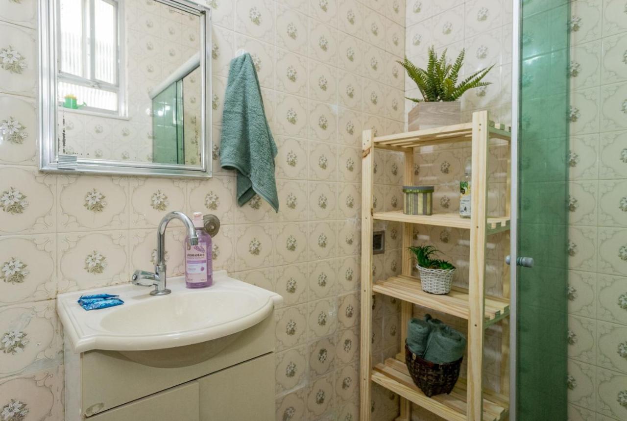 Copacabana Comfort: Beachside Retreat With Modern Amenities * Rio de Janeiro