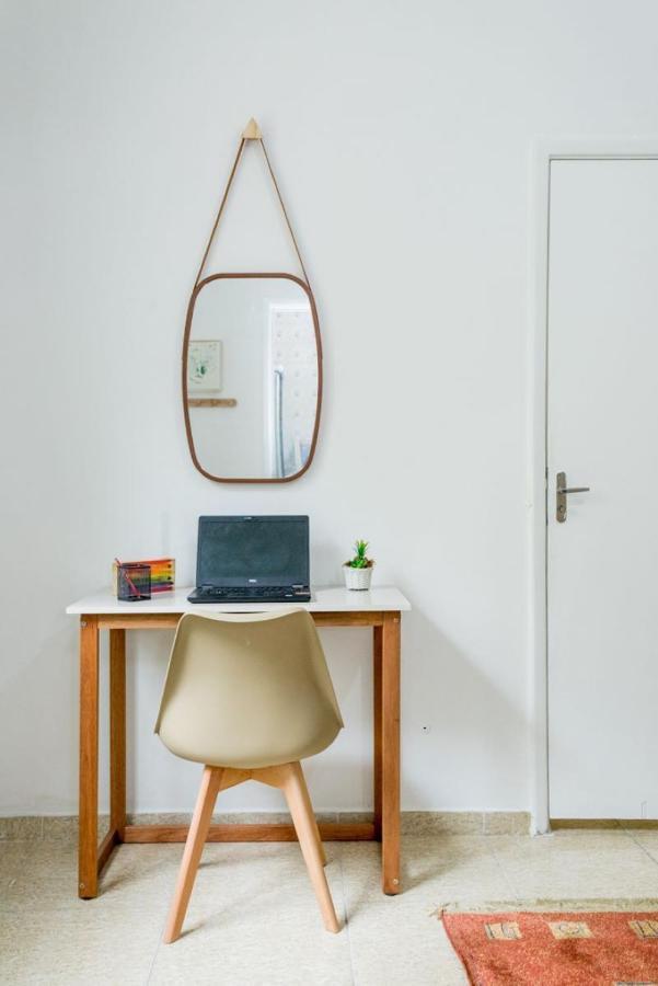 Copacabana Comfort: Beachside Retreat With Modern Amenities Rio de Janeiro