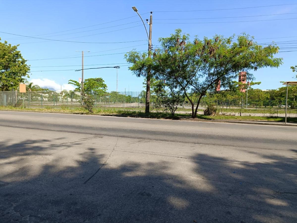 Quarto Em Apartamento Em Frente Ao Riocentro E Próximo A Jeunesse Arena E Vila Olímpica * Rio de Janeiro