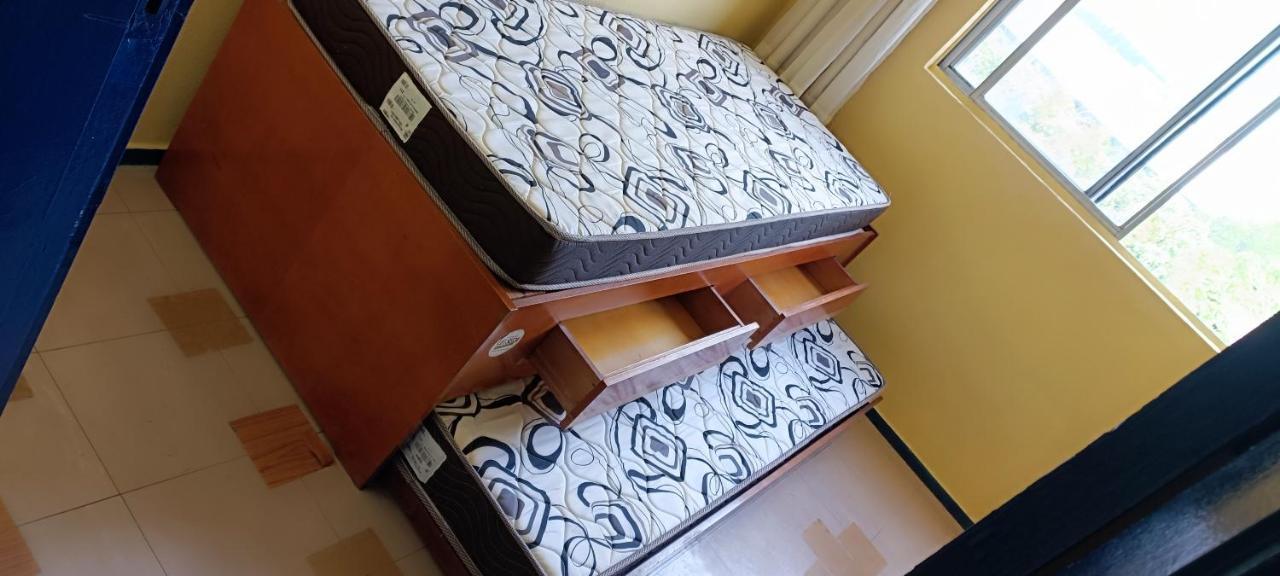 Apartamento Quarto Em Apartamento Em Frente Ao Riocentro E Próximo A Jeunesse Arena E Vila Olímpica