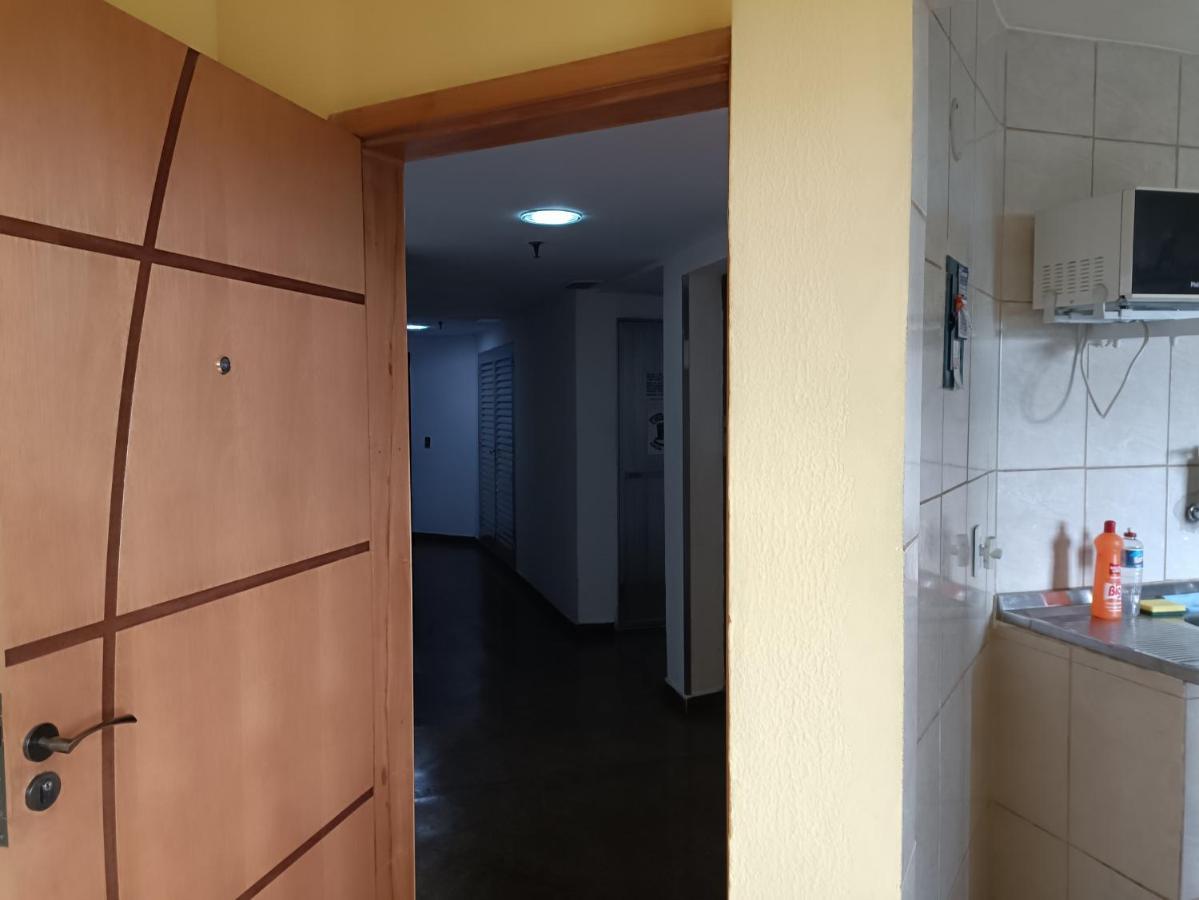 Quarto Em Apartamento Em Frente Ao Riocentro E Próximo A Jeunesse Arena E Vila Olímpica *