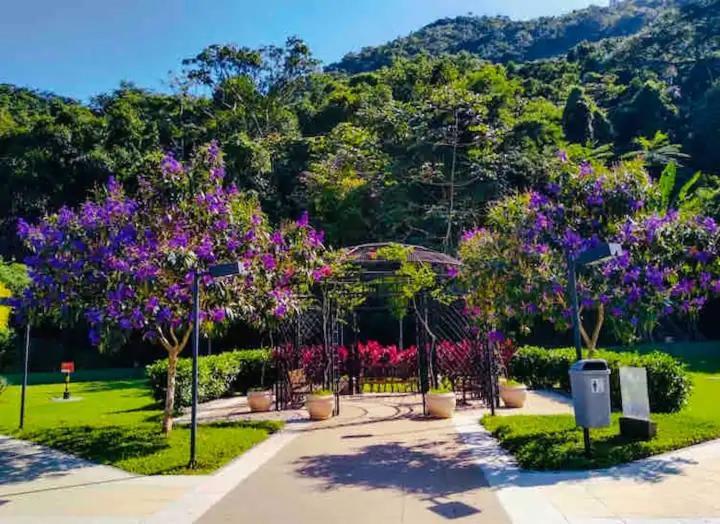 Apartamento Condominio Na Mata Com Piscina- 9km Rio de Janeiro