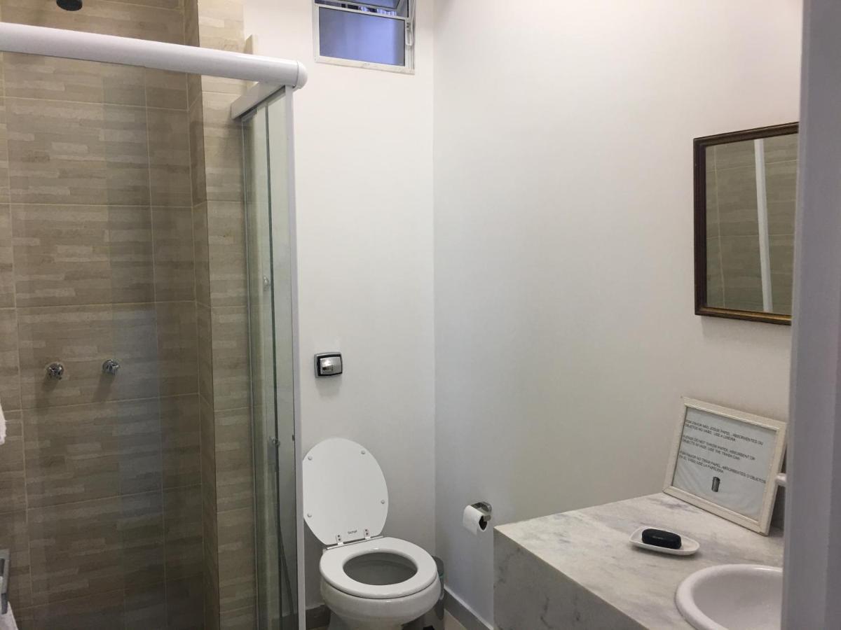 Apartment Artist *
