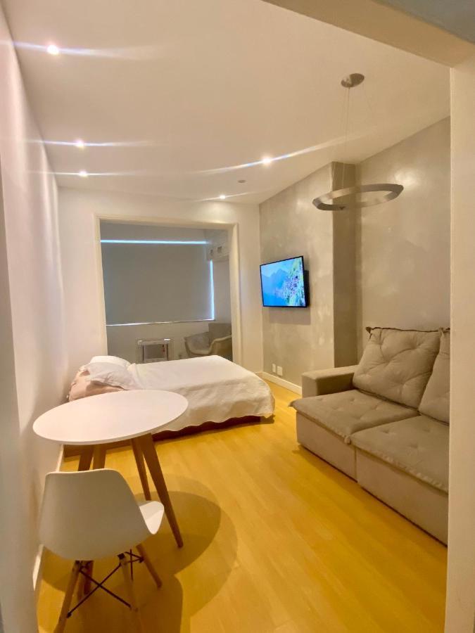 Apartamento Encantador Leme - Predio Na Orla