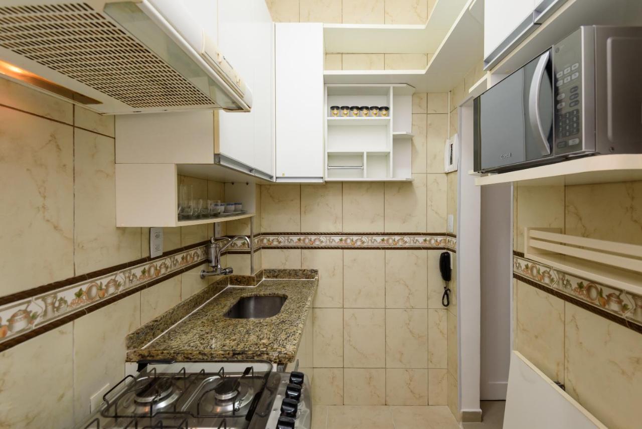 Apartamento 2 Qtos Em Copacabana A 300m Da Praia | Sf 178/408 *