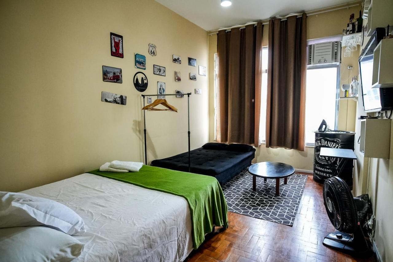 Apartamento Simples Na Quadra Da Praia De Copacabana Rio de Janeiro