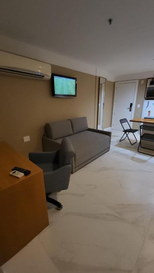 Otima Localizacao, Reformado E Com Piscina! Apartamento