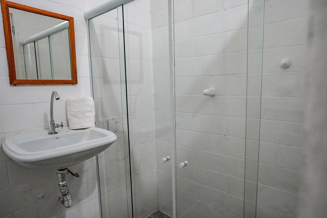 Apartamento Simples Na Quadra Da Praia De Copacabana Rio de Janeiro