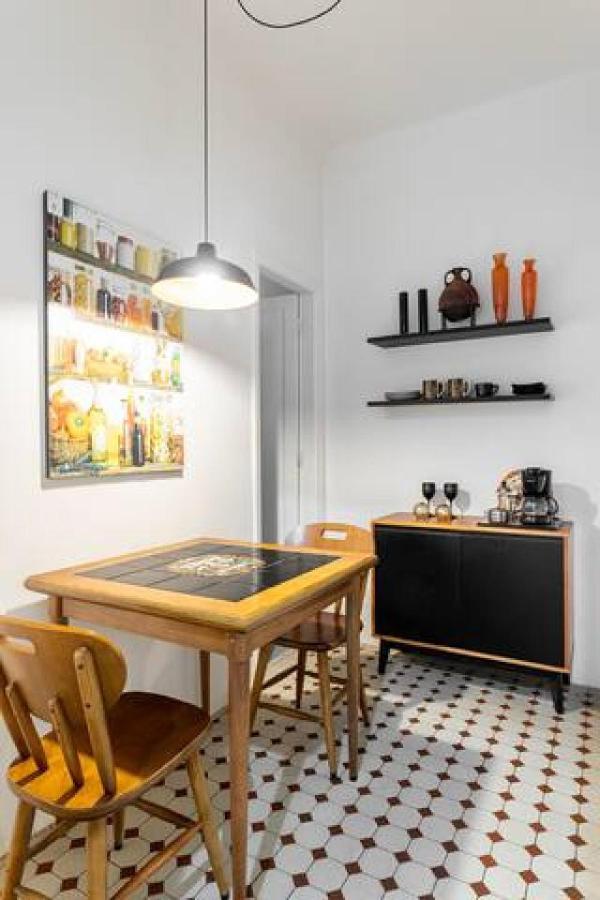 Homestay Linda Leblon Homestay - 3 Min To The