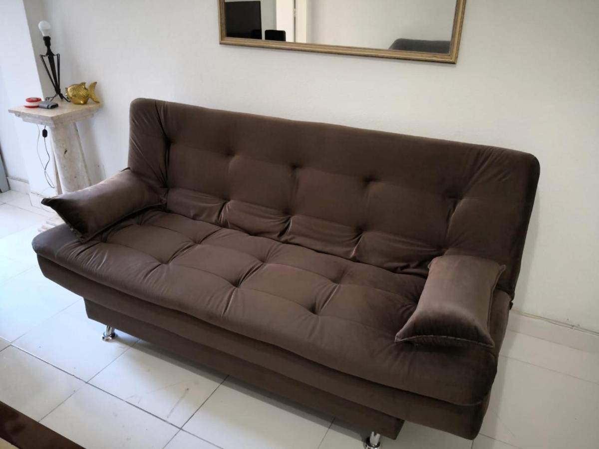 Flat 906