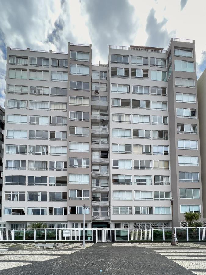 Apartamento Sofisticado Em Copacabana - Vista Para Praia - A403 Z3 *