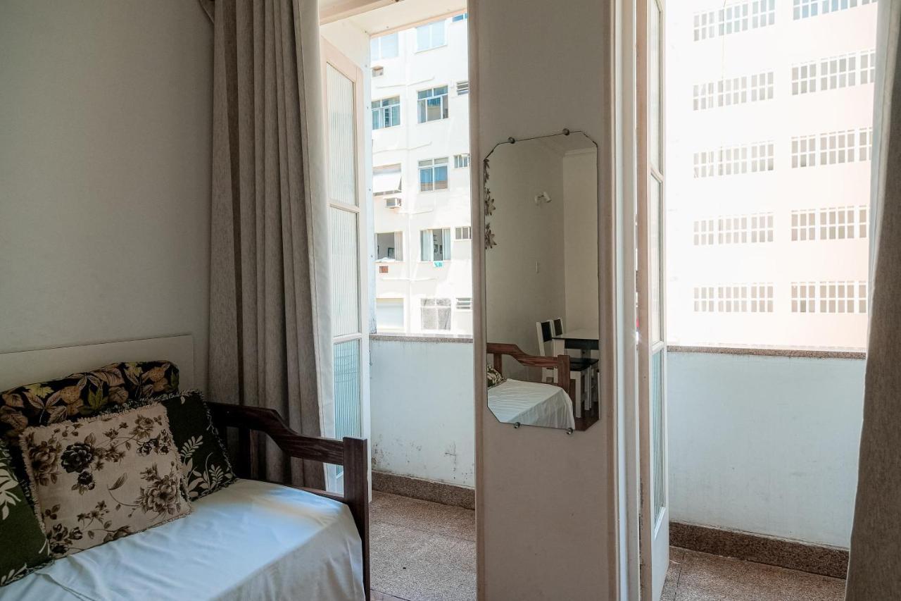 Apartamento Na Localização De Copacabana