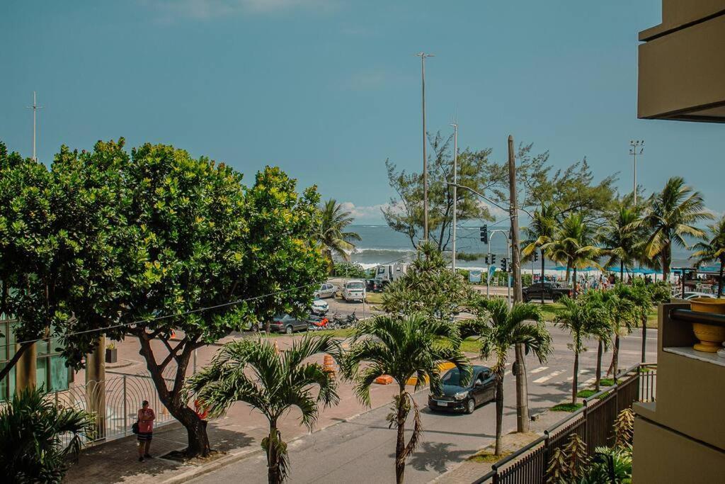 Apto Pe Na Areia Na Praia Da Barra Da Tijuca *