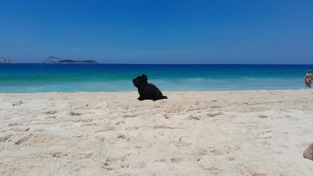 Charmosa Cobertura Em Ipanema Na Quadra Da De Quarto, Sala, Terraco E Sauna * Rio de Janeiro