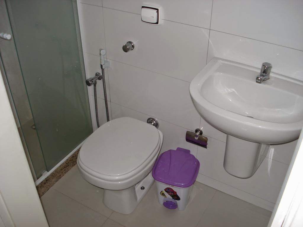 Barata Ribeiro 602 Apartamento *
