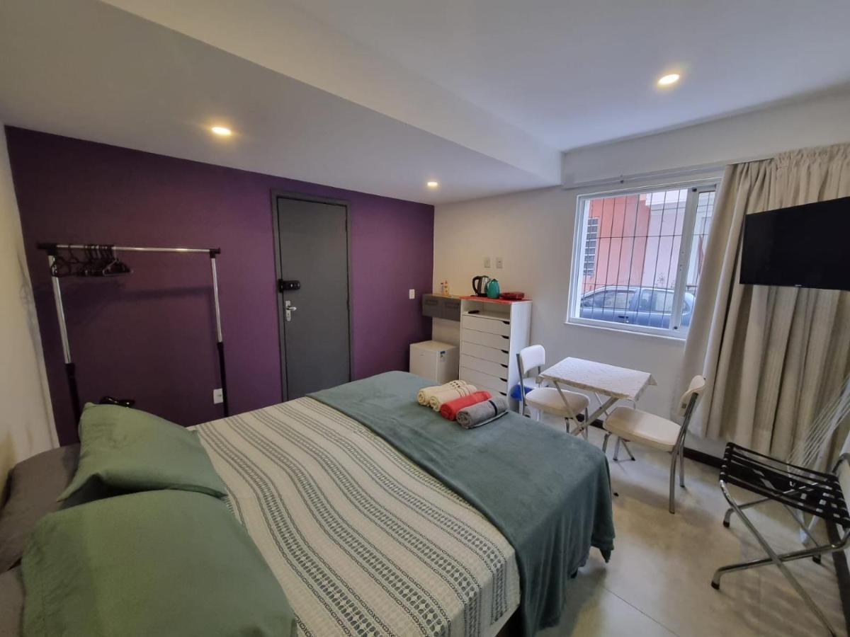 Quarto em Acomodações Particulares Suítes/studios Privados Copacabana