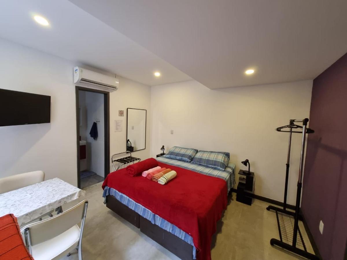 Suítes/studios Privados Copacabana Quarto em Acomodações Particulares