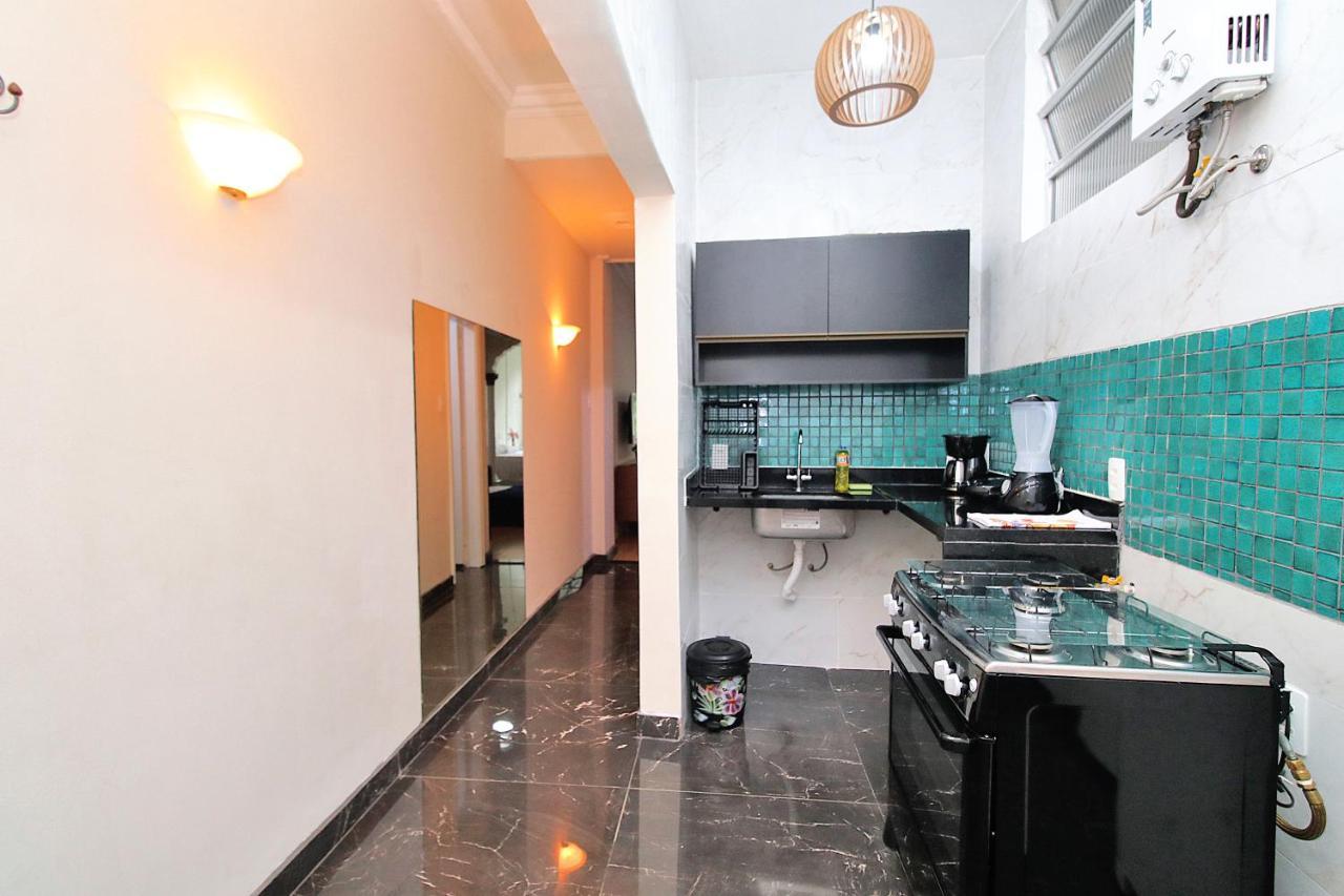 Fantastico 1 Quarto E Sala Em Copacabana Com Vista Para Natureza Apartamento
