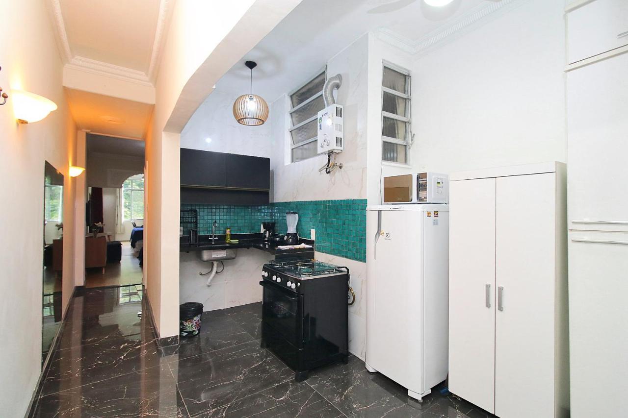 Fantastico 1 Quarto E Sala Em Copacabana Com Vista Para Natureza * Rio de Janeiro