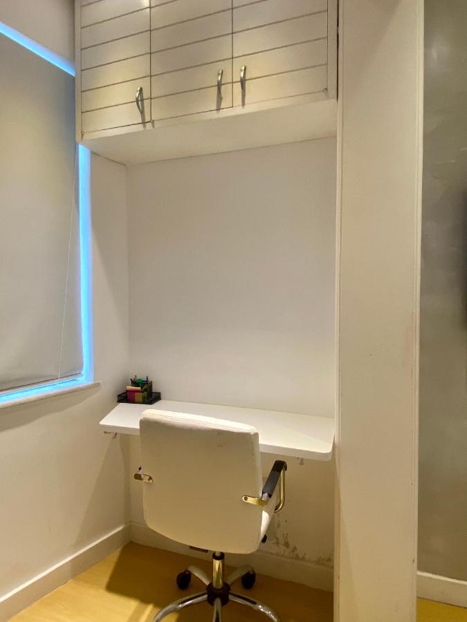 Apartamento Encantador Leme - Predio Na Orla