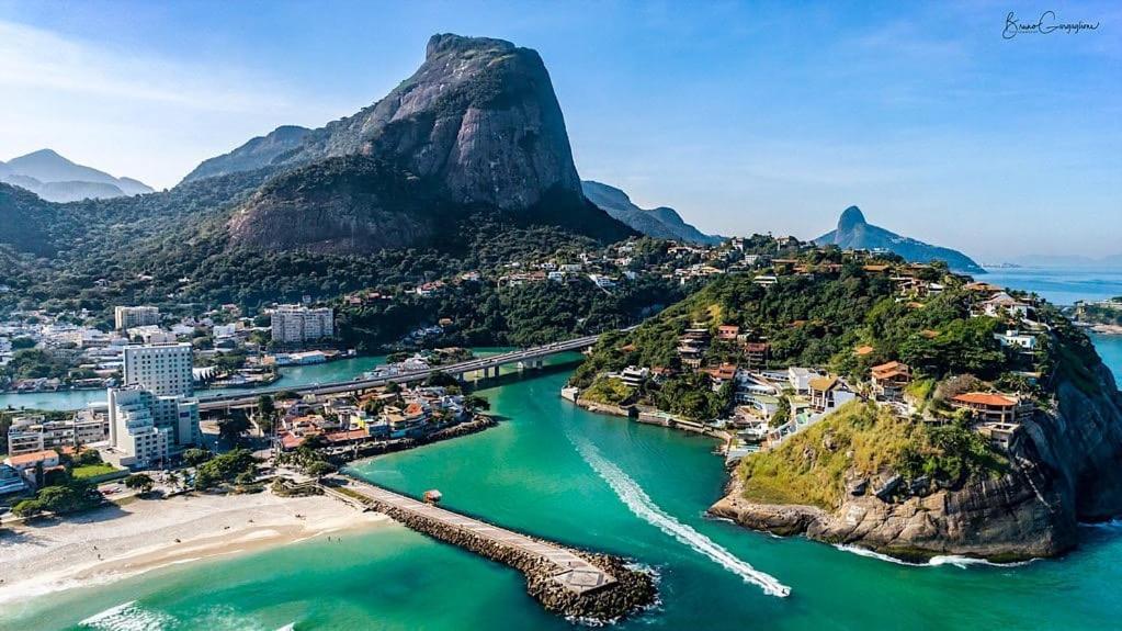Casa Chale Na Barra Da Tijuca Com Piscina Proximo A