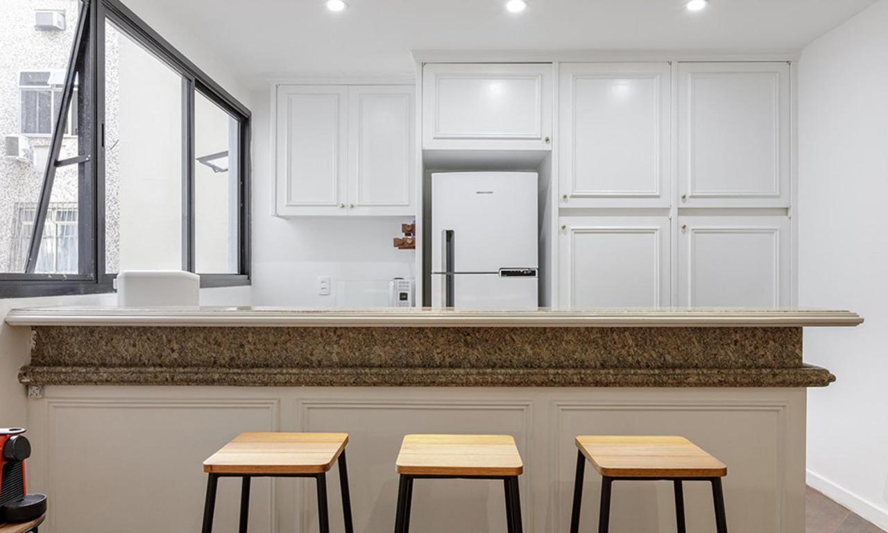 Tabas Lindissimo Apto No Leblon - Rj Lb0029 Apartamento