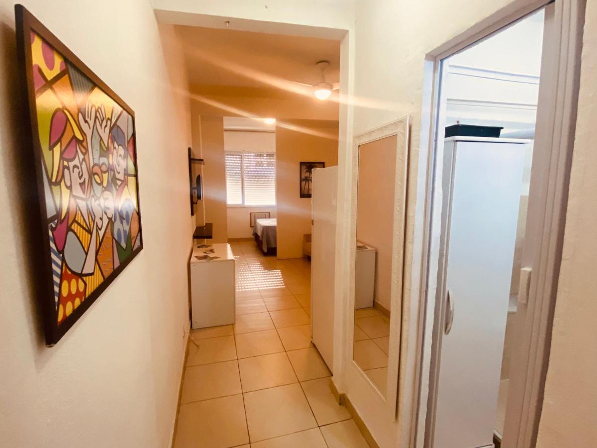 Completo Entrada Pela De Copacabana, Com Ar, Wifi, Netflix, Ate 4 Pessoas, Pauloangerami Aa3806 * Rio de Janeiro
