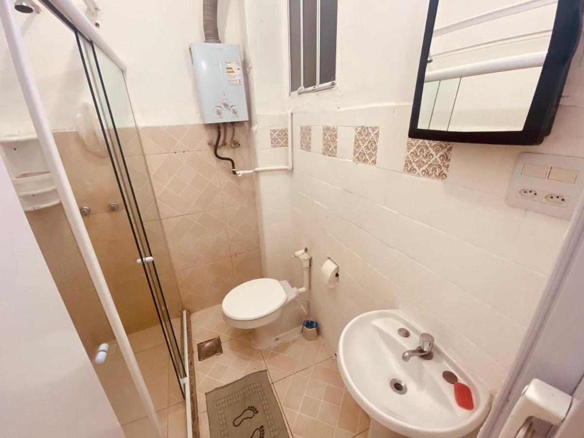 Completo Entrada Pela De Copacabana, Com Ar, Wifi, Netflix, Ate 4 Pessoas, Pauloangerami Aa3806 Apartamento Rio de Janeiro