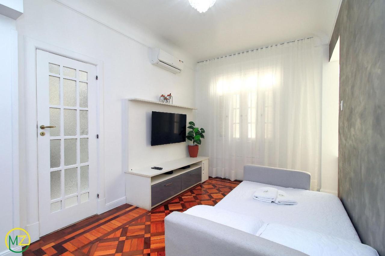 Adoravel 2 Quartos Em Predio Art-decor Rio de Janeiro